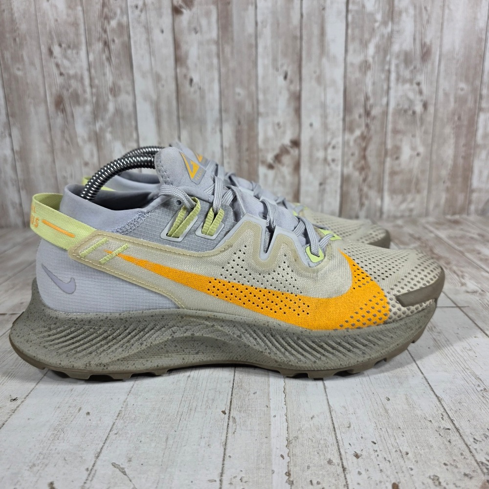 Nike Pegasus Trail 3 Womens 9.5 Wolf Grey Orange Running Shoes CK4309-001